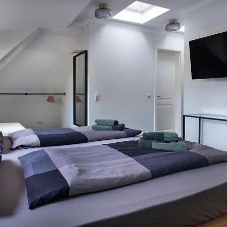 Privates Ruhiges Haus Im Herzen Der Neustadt Appartement *