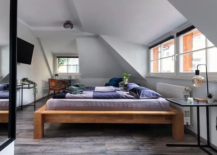 Privates Ruhiges Haus Im Herzen Der Neustadt *