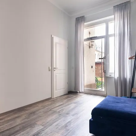 Privates Ruhiges Haus Im Herzen Der Neustadt *