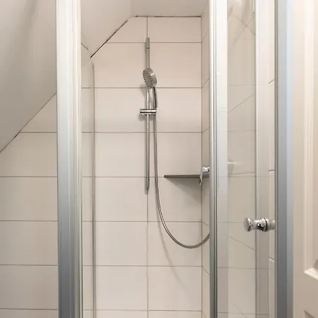 Privates Ruhiges Haus Im Herzen Der Neustadt