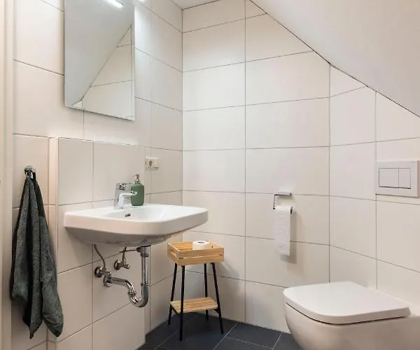 Privates Ruhiges Haus Im Herzen Der Neustadt Lägenhet